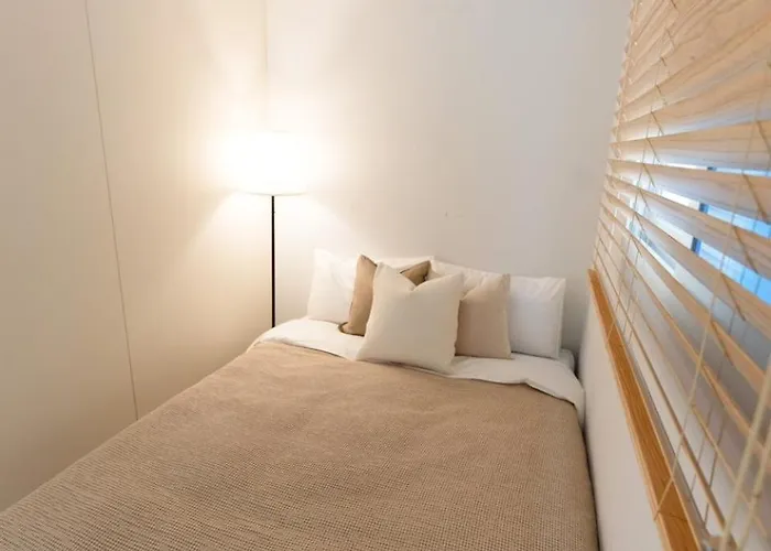 Daonsup-modern Premium In Hongdae ,3r4b, Free Parking, Netflix *
