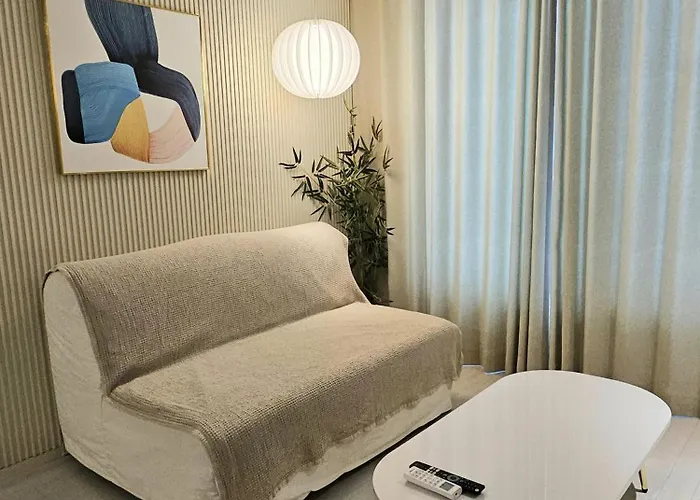 Daonsup-modern Premium In Hongdae ,3r4b, Free Parking, Netflix Daire Seul